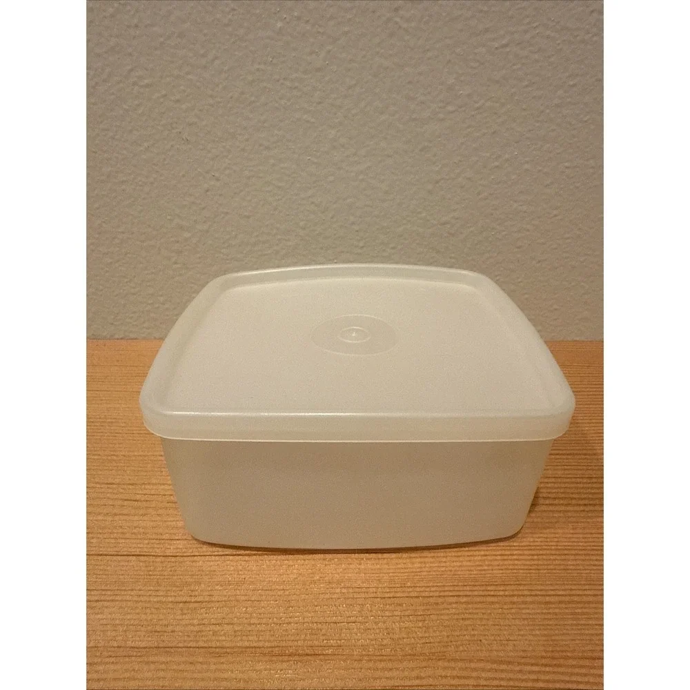 Vintage Tupperware #311-8 Clear Base & Clear Lid Storage‎ Container